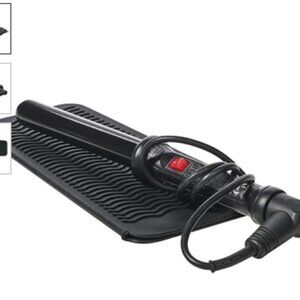 Avon Silicone Hairstyling Tool Mat and Storage Case